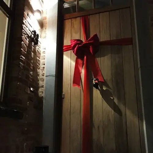 Deluxe Christmas Door Bows