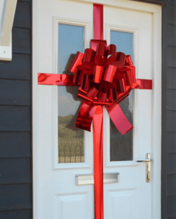 Metallic Red Giant Bow