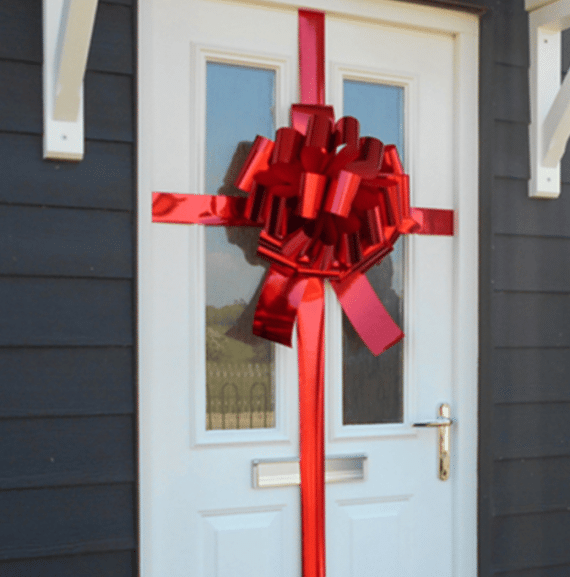 Metallic Red Giant Bow